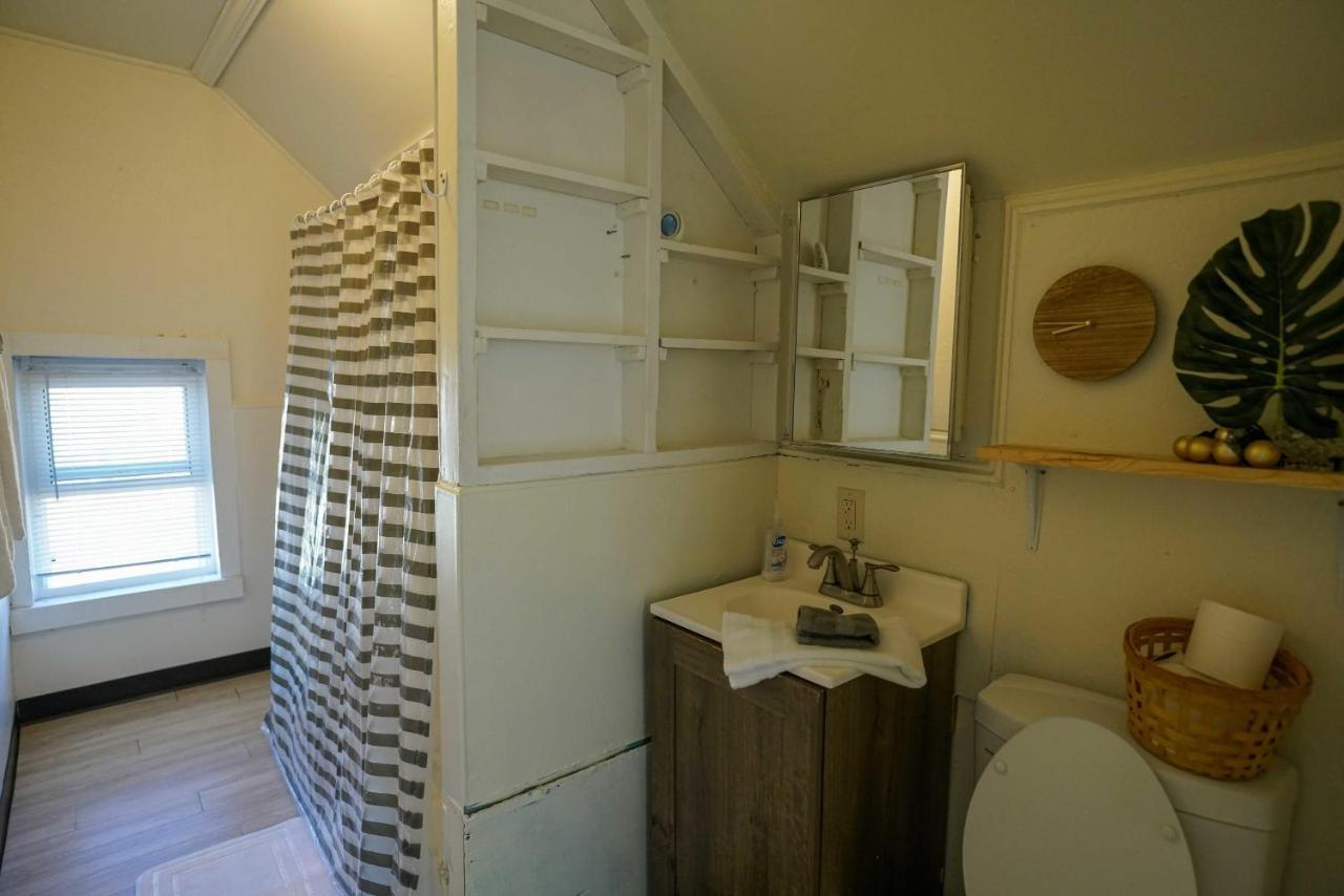 2 Bedroom Apartment Near Ndsu And Downtown Fargo Exterior photo