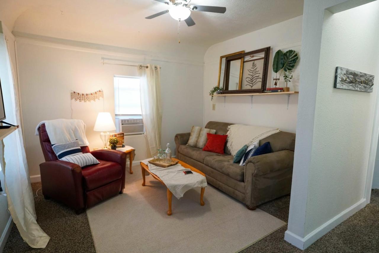 2 Bedroom Apartment Near Ndsu And Downtown Fargo Exterior photo